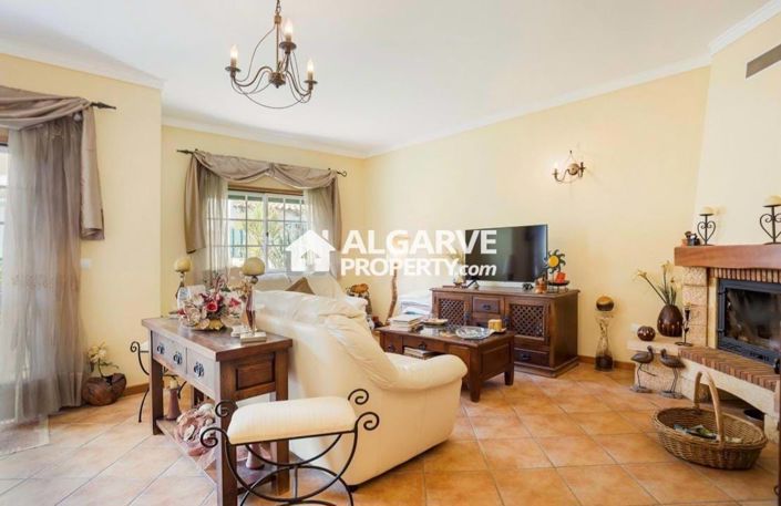 Image No.11-3 Bed Townhouse for sale