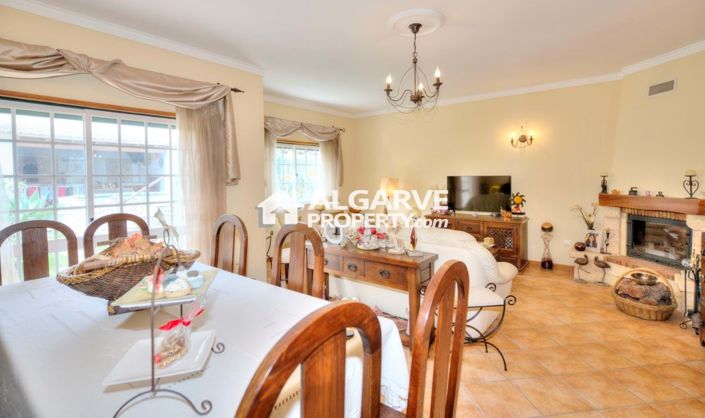 Image No.18-3 Bed Townhouse for sale