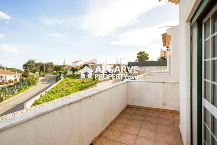 Image No.27-3 Bed Townhouse for sale