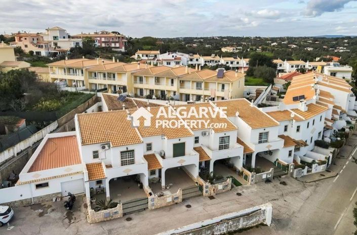 Image No.36-3 Bed Townhouse for sale