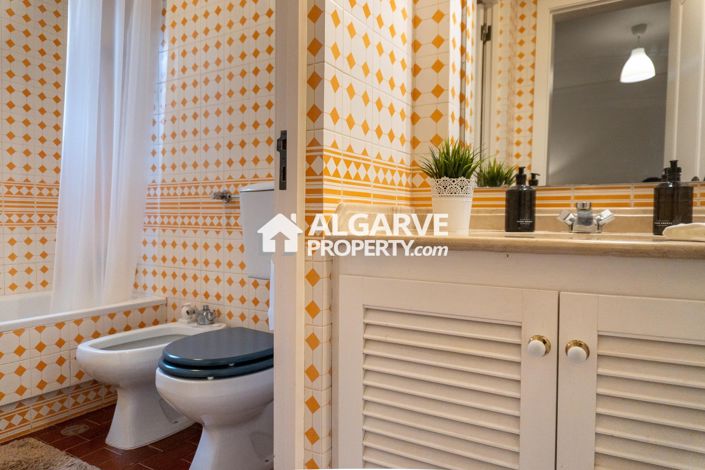 Image No.20-2 Bed Apartment for sale