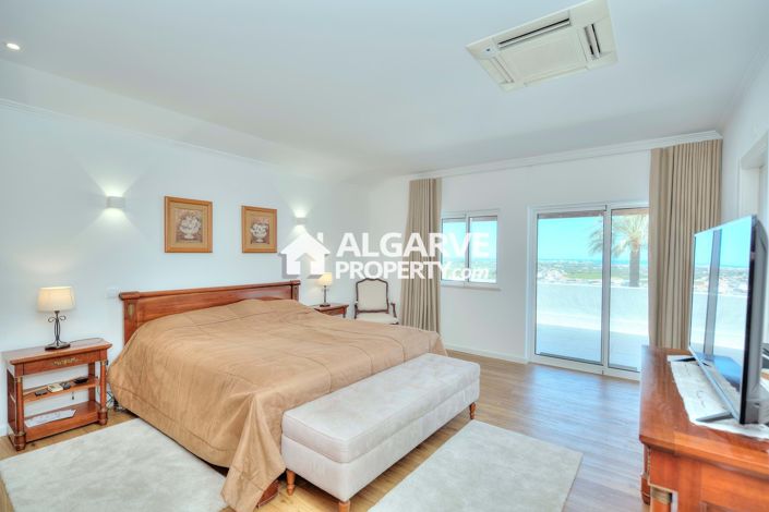 Image No.4-5 Bed Villa for sale