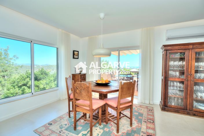 Image No.48-5 Bed Villa for sale