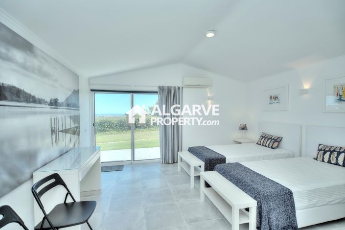 Image No.54-5 Bed Villa for sale