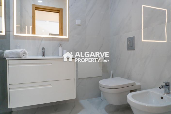 Image No.22-2 Bed Apartment for sale