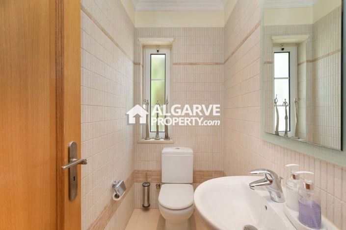 Image No.18-4 Bed Villa for sale