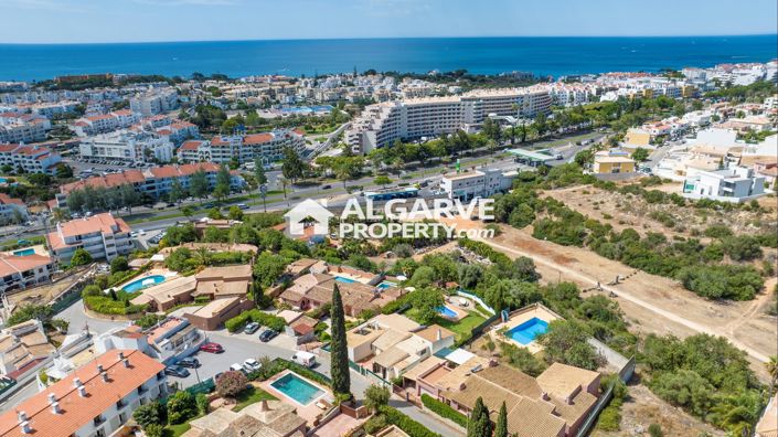 Image No.11-4 Bed Villa for sale