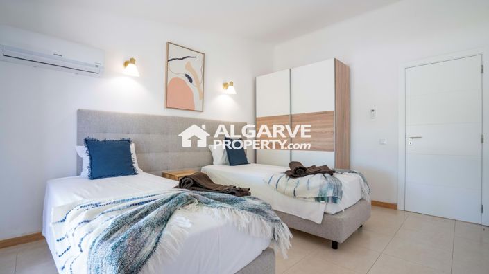 Image No.21-4 Bed Villa for sale