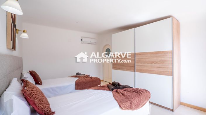 Image No.23-4 Bed Villa for sale