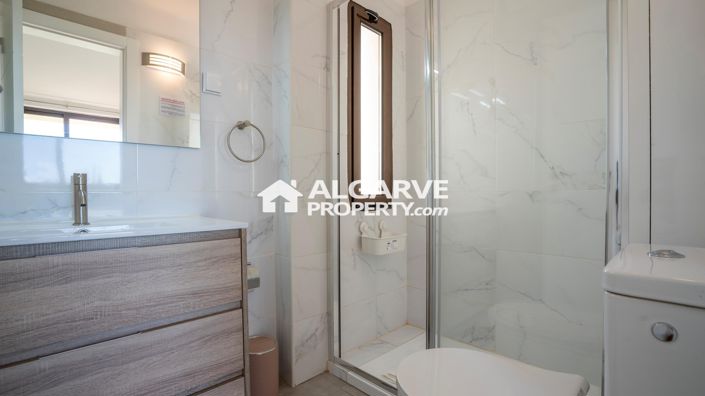 Image No.28-4 Bed Villa for sale