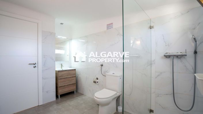 Image No.31-4 Bed Villa for sale