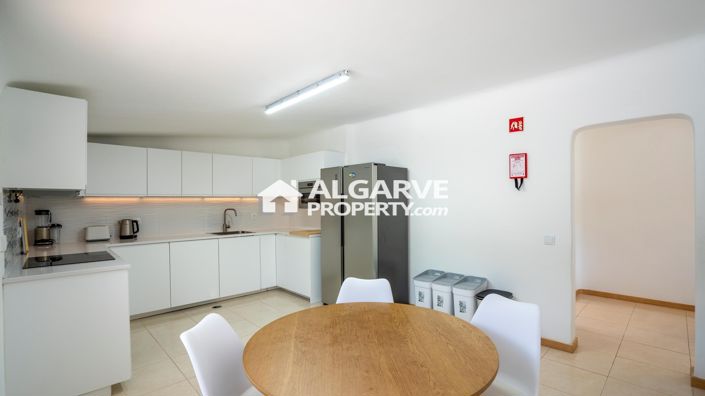 Image No.4-4 Bed Villa for sale