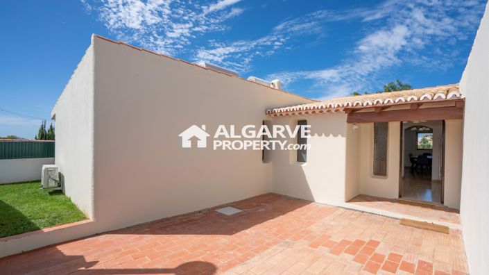 Image No.6-4 Bed Villa for sale