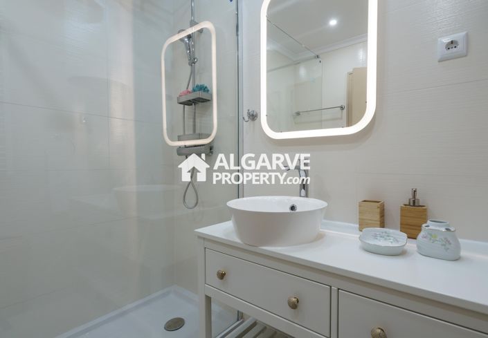 Image No.9-1 Bed Apartment for sale