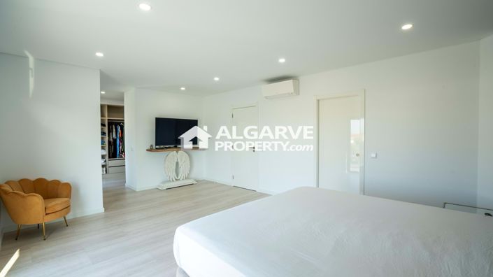 Image No.15-Villa de 4 chambres à vendre à Fuseta