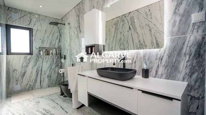 Image No.18-Villa de 4 chambres à vendre à Fuseta