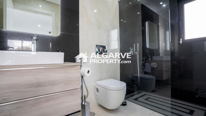 Image No.20-Villa de 4 chambres à vendre à Fuseta