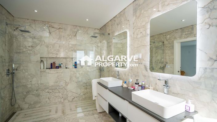 Image No.24-Villa de 4 chambres à vendre à Fuseta