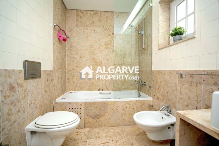 Image No.16-2 Bed Apartment for sale