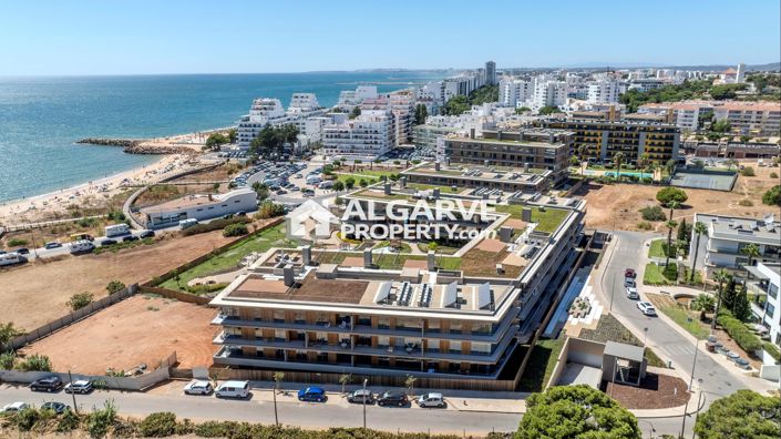 Image No.21-3 Bed Apartment for sale