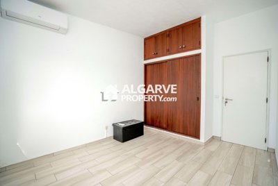 3-11211-78d1f4f8b6655591b02d22fabb36a692d73cc