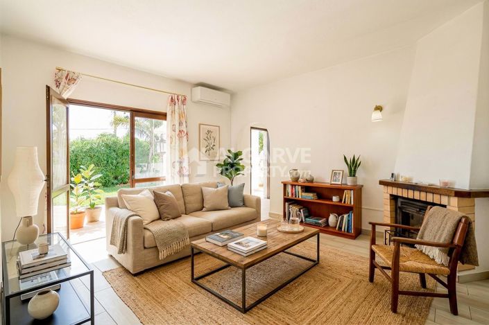 Image No.3-3 Bed Villa for sale