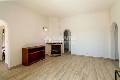 3-11211-78d1f4f8b6655591b02d22fabb36a692d73cc