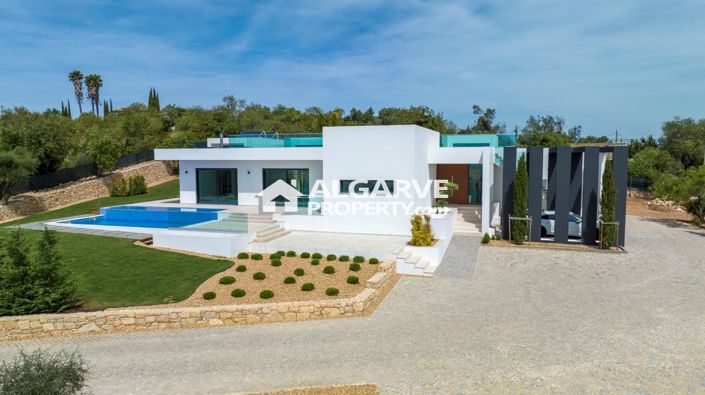 Image No.1-Villa de 4 chambres à vendre à Loule