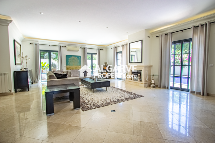 Image No.18-5 Bed Villa for sale