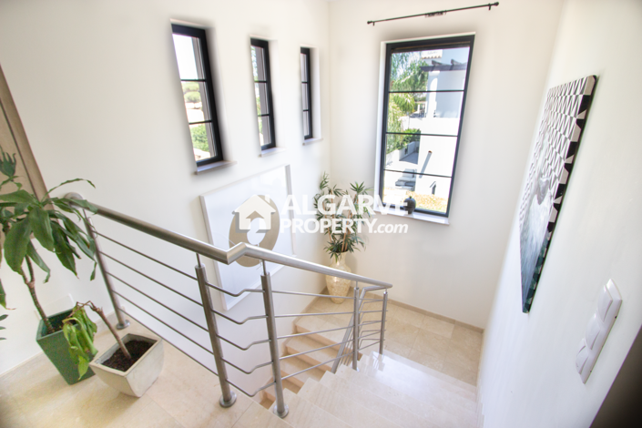 Image No.20-5 Bed Villa for sale