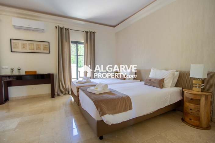 Image No.29-5 Bed Villa for sale