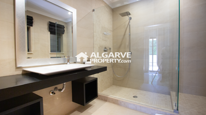 Image No.33-5 Bed Villa for sale