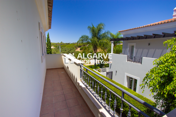Image No.50-5 Bed Villa for sale
