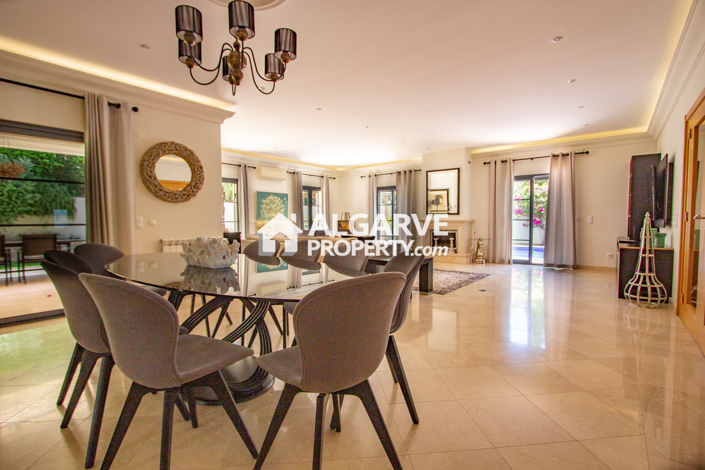 Image No.52-5 Bed Villa for sale
