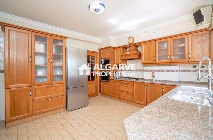 Image No.6-4 Bed Villa for sale