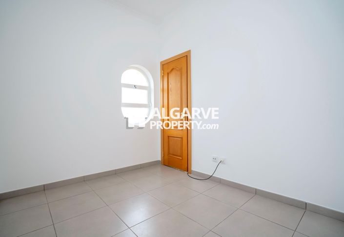 Image No.33-4 Bed Apartment for sale