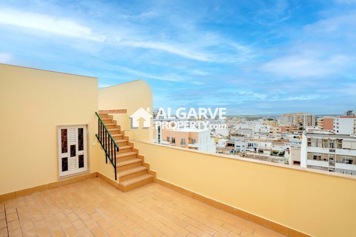 Image No.37-4 Bed Apartment for sale