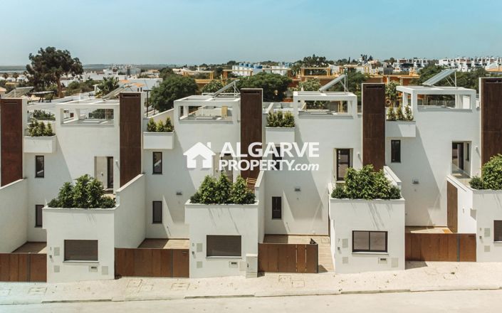 Image No.1-3 Bed Villa for sale