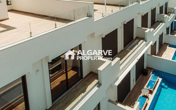 Image No.17-3 Bed Townhouse for sale