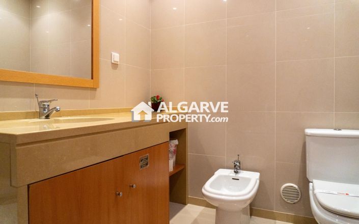 Image No.33-2 Bed Apartment for sale