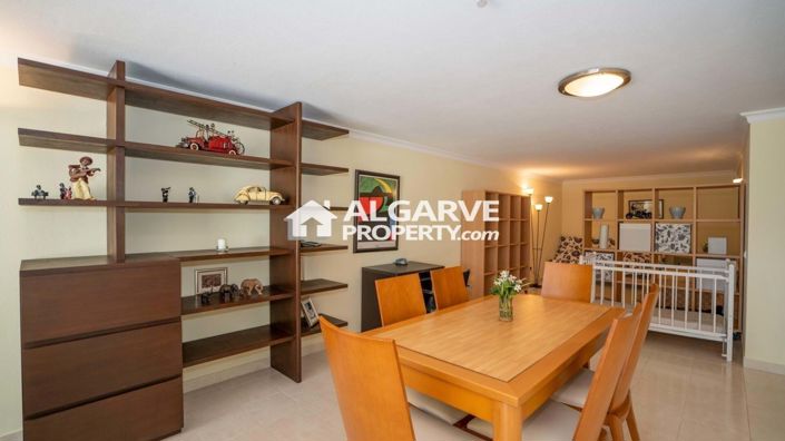 Image No.17-4 Bed Semi-Detached for sale