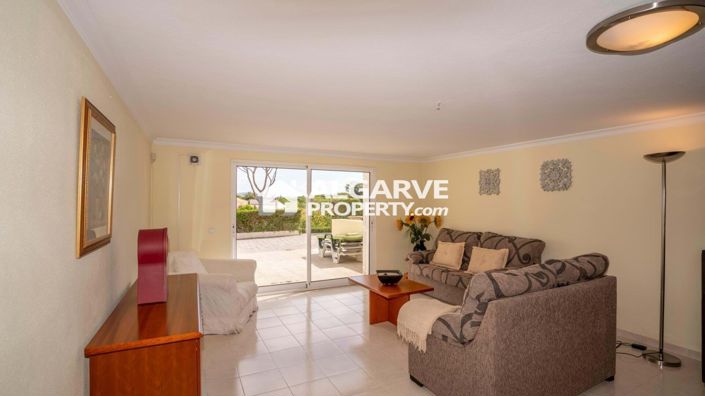 Image No.4-4 Bed Semi-Detached for sale