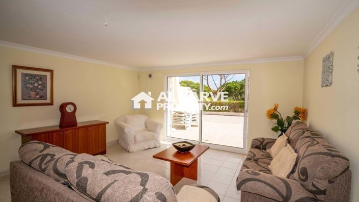 Image No.19-4 Bed Semi-Detached for sale