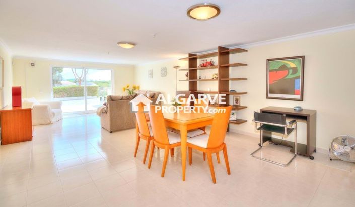 Image No.34-4 Bed Semi-Detached for sale