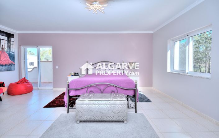 Image No.29-4 Bed Villa for sale