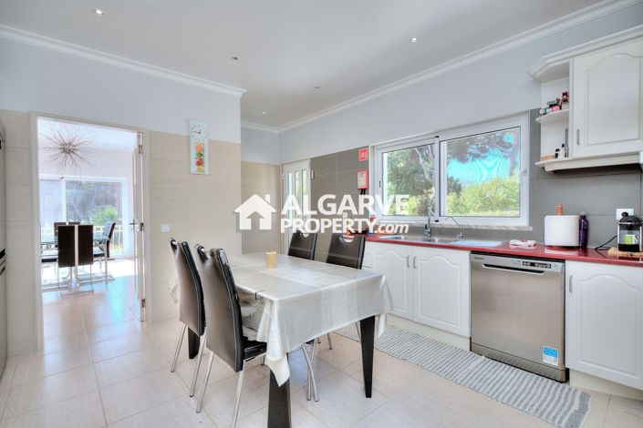 Image No.6-4 Bed Villa for sale