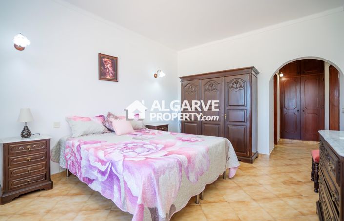 Image No.11-3 Bed Villa for sale