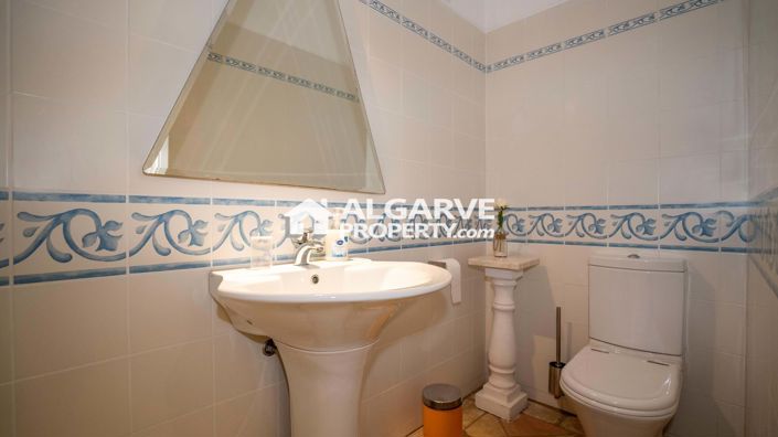 Image No.20-3 Bed Villa for sale