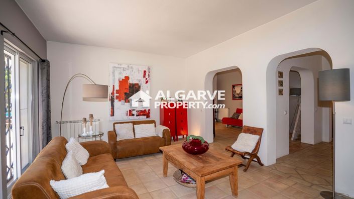 Image No.28-3 Bed Villa for sale