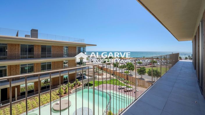 Image No.1-4 Bed Apartment for sale